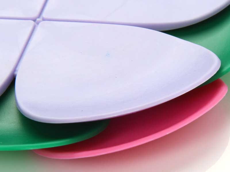 FOUR-DIMENSIONAL FLOWER COASTER